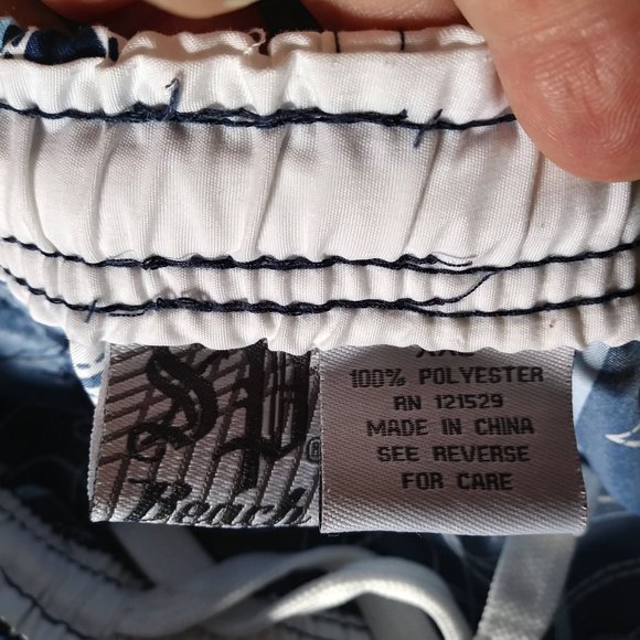 Men's Hawaiian Shorts - Picture 4 of 8